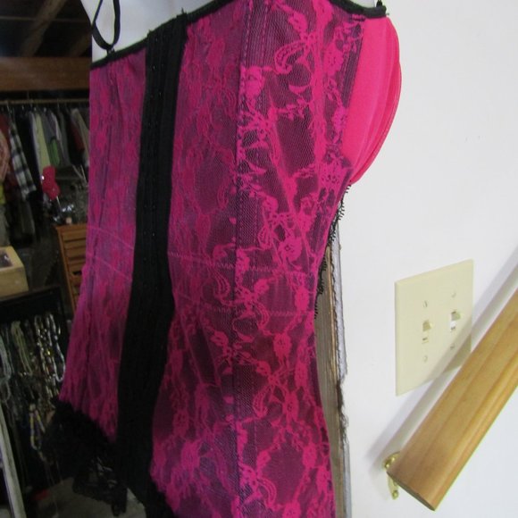 pink bones corset size med - Picture 3 of 3